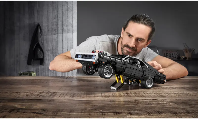 LEGO 42111 Dom's Dodge Charger zdjęcie 19