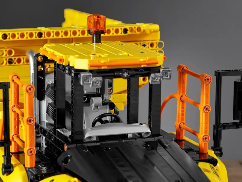 LEGO 42114 Wozidło przegubowe Volvo 6x6 zdjęcie 16