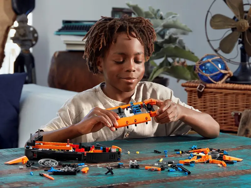 LEGO 42120 Poduszkowiec ratowniczy zdjęcie 15