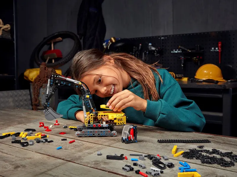 LEGO 42121 Wytrzymała koparka zdjęcie 9