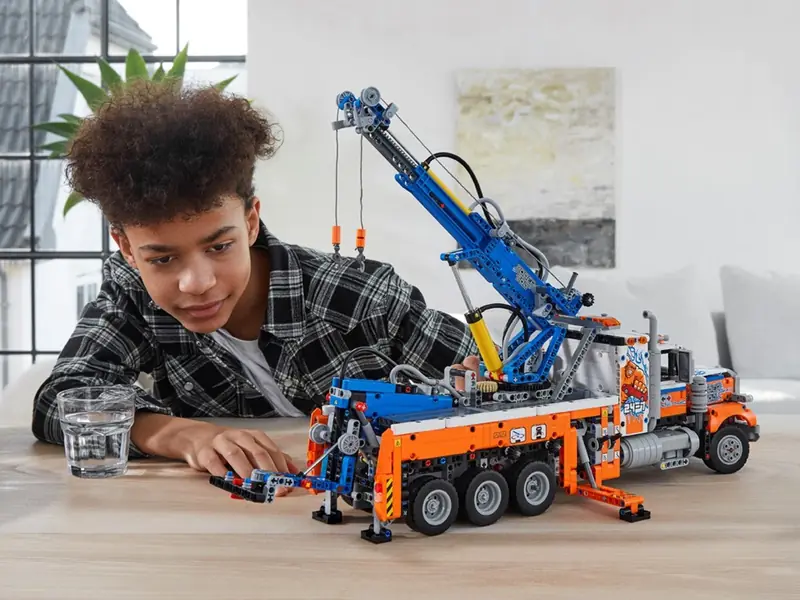 LEGO 42128 Ciężki samochód pomocy drogowej zdjęcie 17