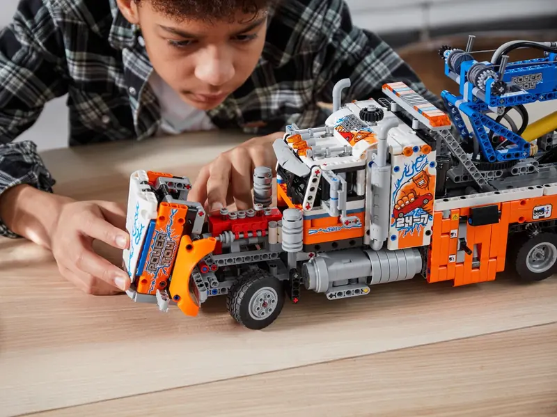 LEGO 42128 Ciężki samochód pomocy drogowej zdjęcie 8