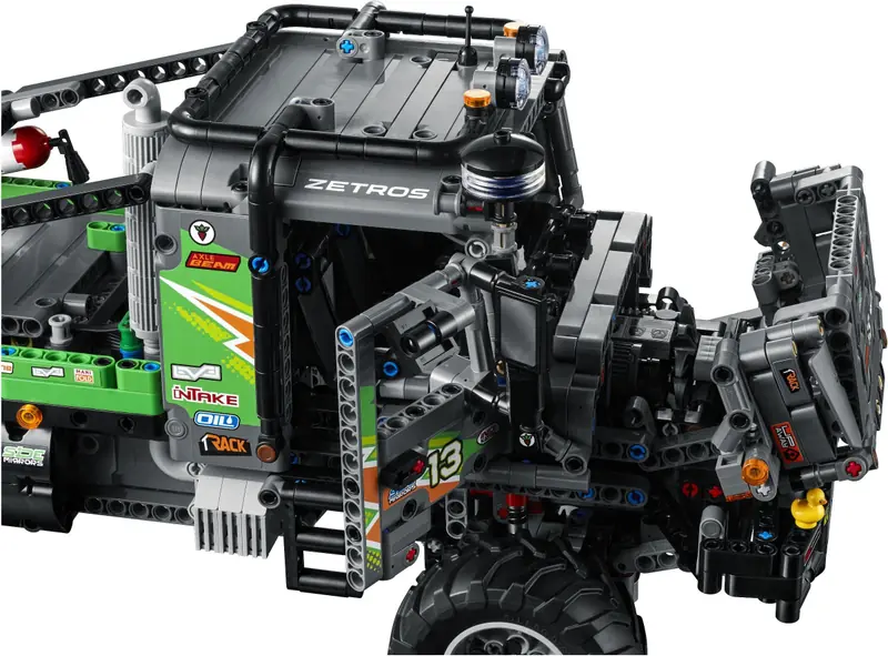 LEGO 42129 Ciężarówka Mercedes-Benz Zetros z napędem na 4 koła zdjęcie 5