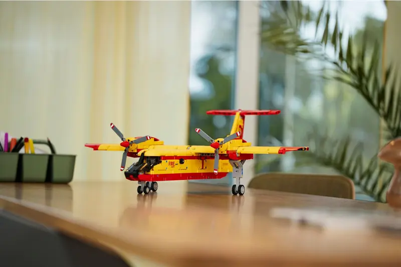 LEGO 42152 Samolot gaśniczy zdjęcie 9