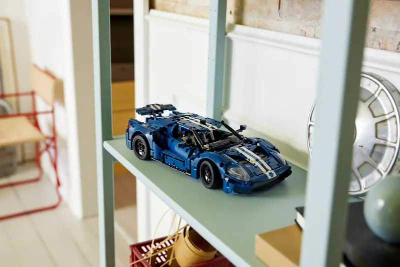 LEGO 42154 Ford GT, wersja z 2022 roku zdjęcie 8