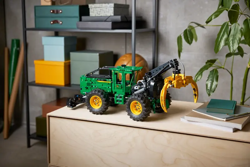 LEGO 42157 Ciągnik zrywkowy John Deere 948L-II zdjęcie 7