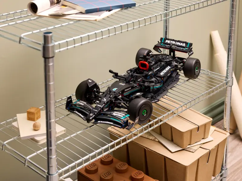 LEGO 42171 Mercedes-AMG F1 W14 E Performance zdjęcie 8