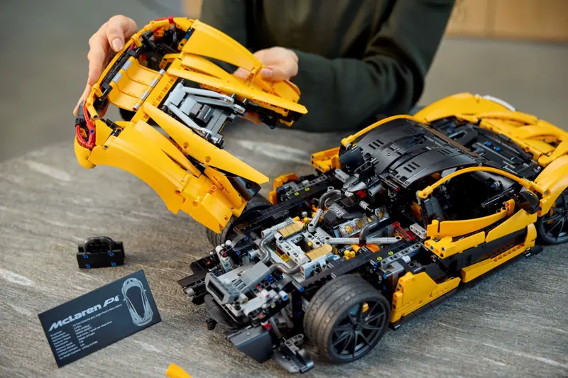 LEGO 42172 McLaren P1 zdjęcie 8
