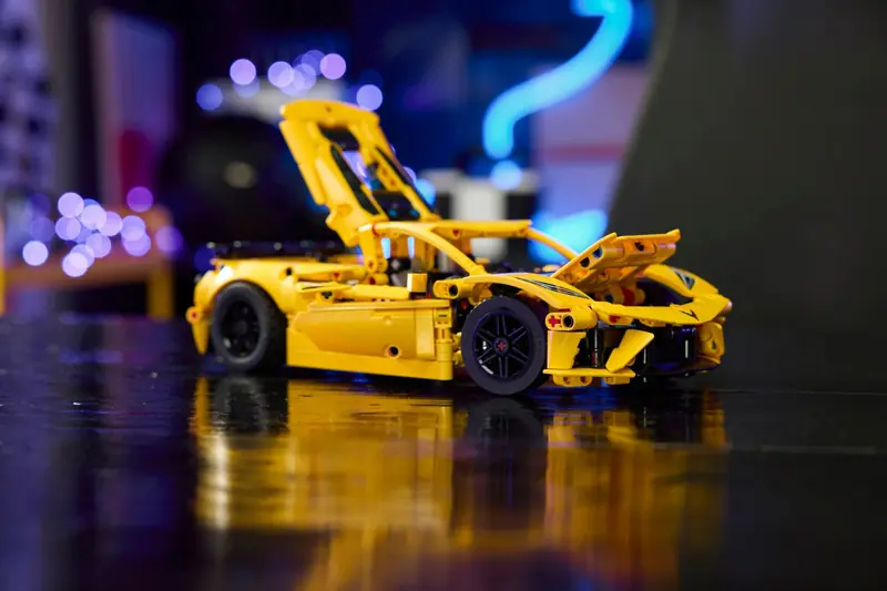 LEGO 42205 Chevrolet Corvette Stingray zdjęcie 9