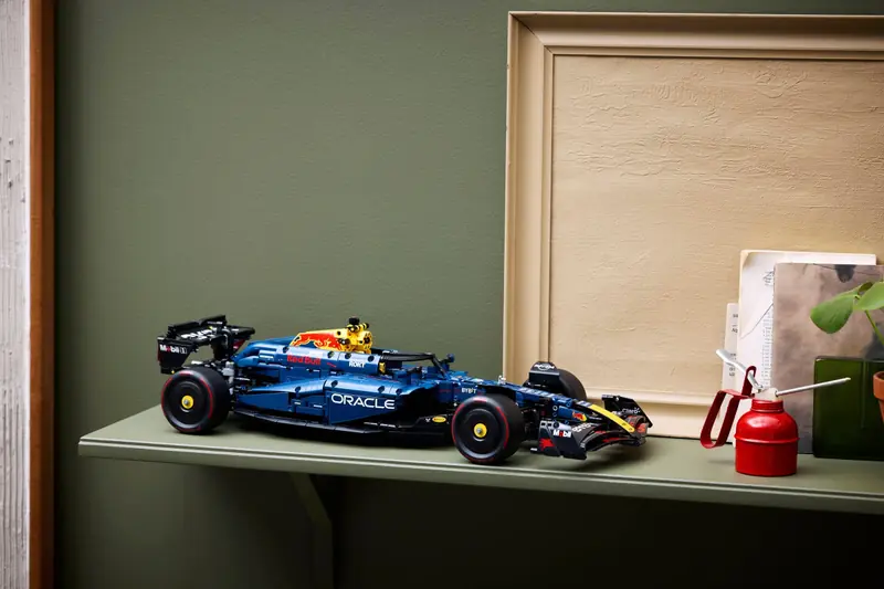 LEGO 42206 Bolid F1 Oracle Red Bull Racing RB20 zdjęcie 12