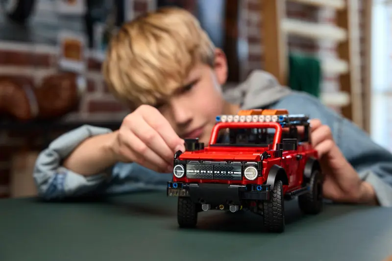 LEGO 42213 SUV Ford Bronco zdjęcie 10