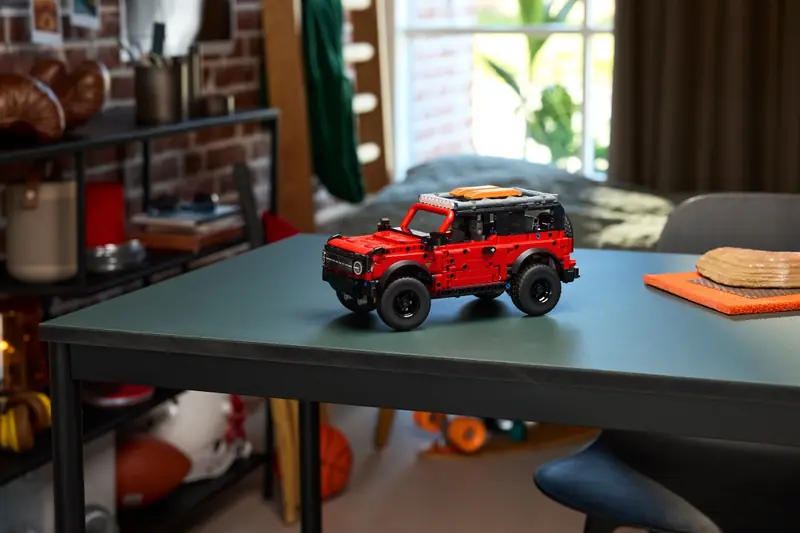 LEGO 42213 SUV Ford Bronco zdjęcie 8