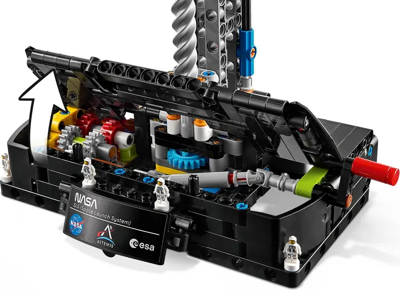 LEGO 42221 Rakieta SLS NASA Artemis zdjęcie 5