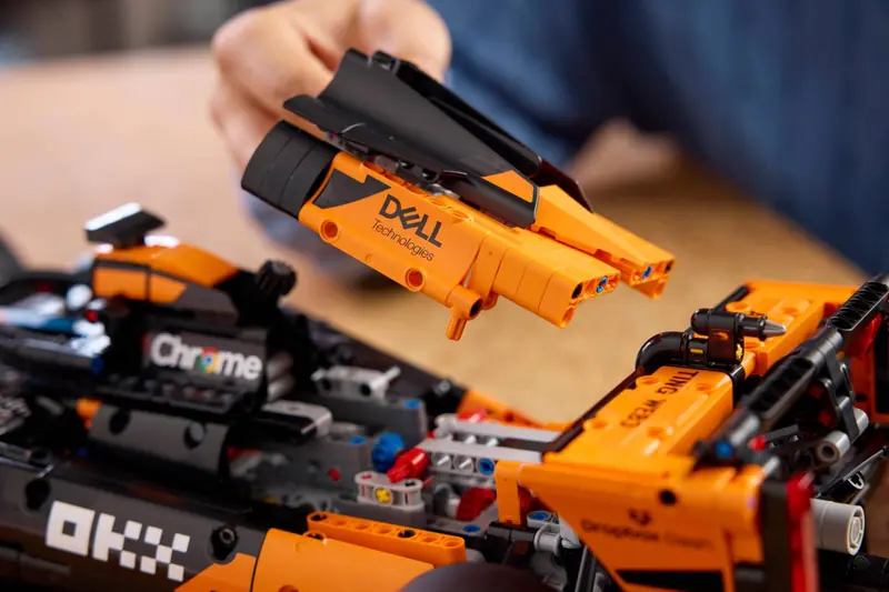 LEGO 42228 Bolid McLaren MCL39 F1 zdjęcie 21