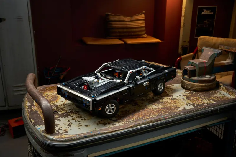LEGO 42231 Samochód Fast and Furious Dodge Charger R/T zdjęcie 13