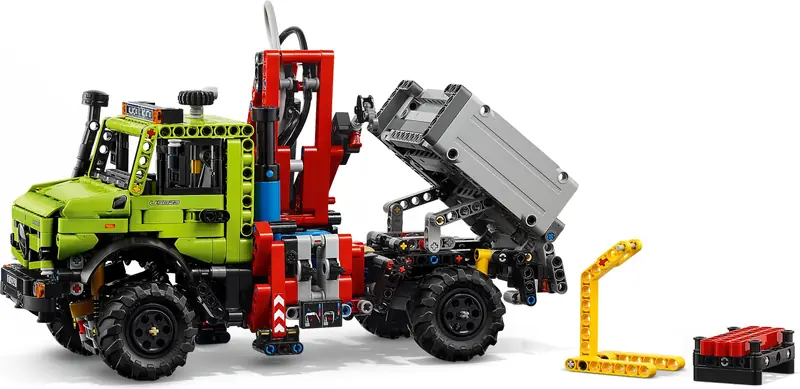 LEGO 42242 Mercedes-Benz Unimog U 5023 z dźwigiem zdjęcie 5