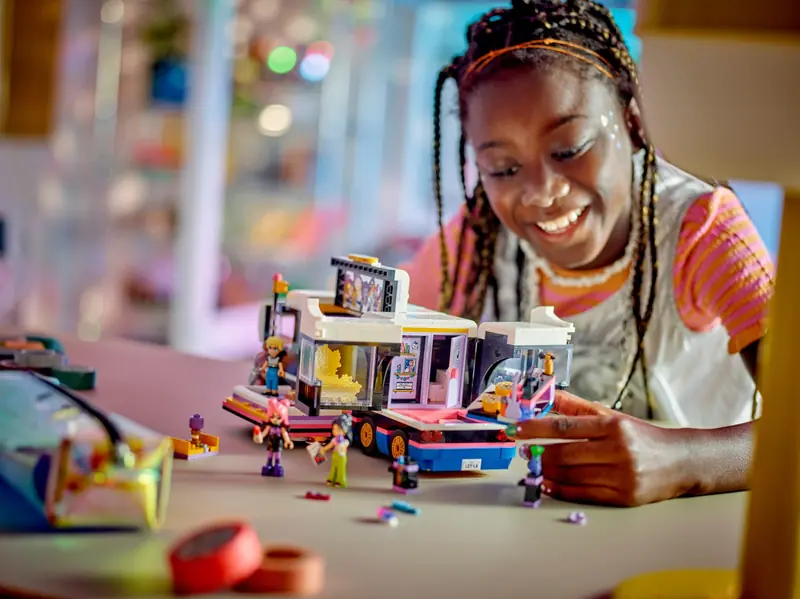 LEGO 42619 Autobus koncertowy gwiazdy popu zdjęcie 11