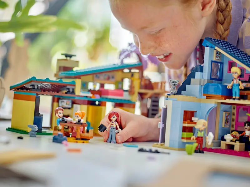 LEGO 42620 Dom rodzinny Olly’ego i Paisley zdjęcie 10