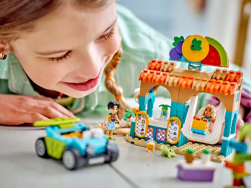 LEGO 42625 Plażowa budka z koktajlami zdjęcie 8