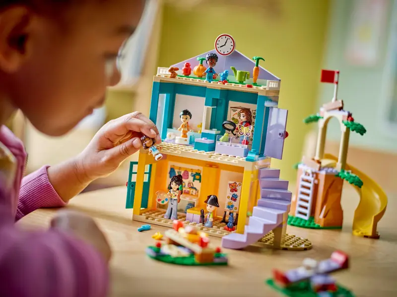 LEGO 42636 Przedszkole w Heartlake zdjęcie 11