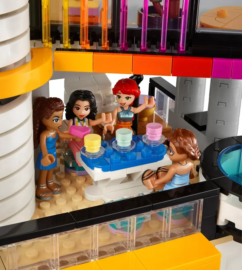 LEGO 42639 Nowoczesna rezydencja Andrei zdjęcie 12