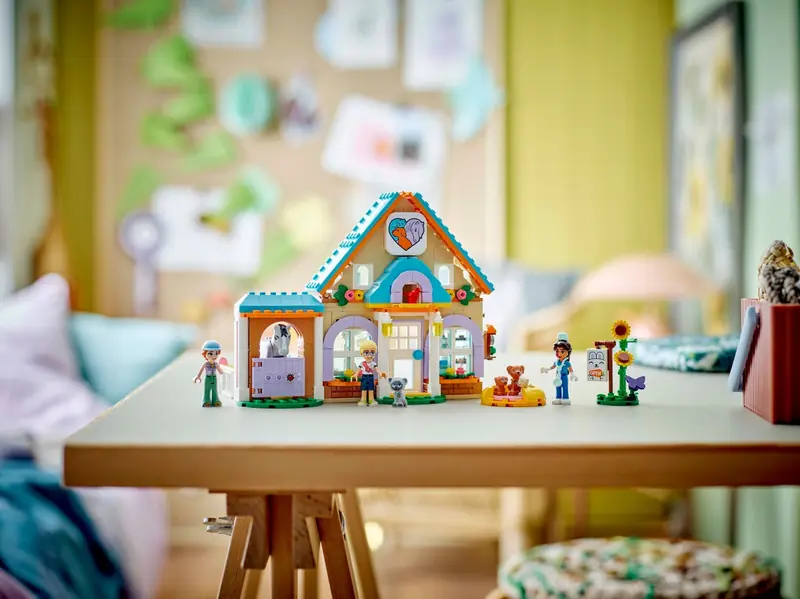 LEGO 42651 Koń i lecznica dla zwierząt zdjęcie 9