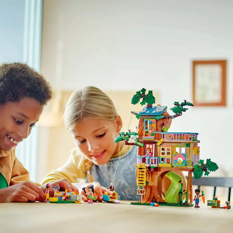 LEGO 42652 Spotkanie w domku na Drzewie Przyjaźni zdjęcie 11