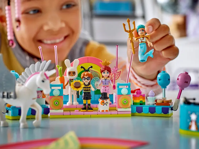 LEGO 42661 Bal przebierańców z jednorożcem i wróżką zdjęcie 9