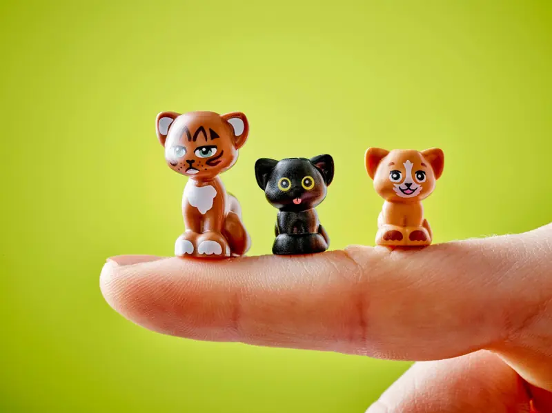 LEGO 42666 Kocie przyjęcie urodzinowe i domek na drzewie zdjęcie 9