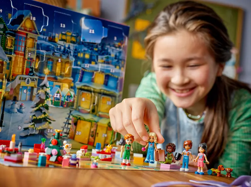 LEGO 42668 Friends Kalendarz adwentowy na 2025 rok zdjęcie 8
