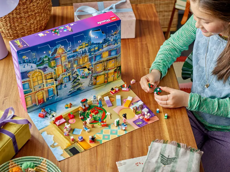 LEGO 42668 Friends Kalendarz adwentowy na 2025 rok zdjęcie 10