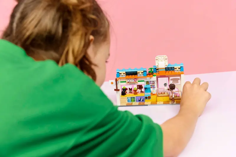 LEGO 42677 Piekarnia z psimi przysmakami zdjęcie 11