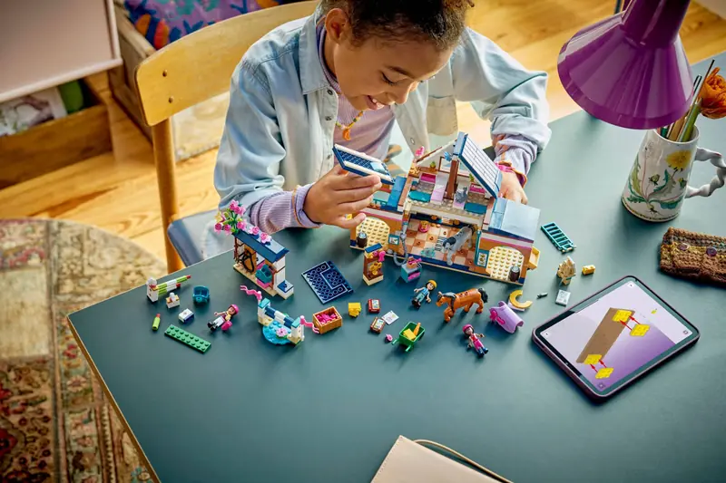 LEGO 42688 Stadnina i szkółka jeździecka zdjęcie 8