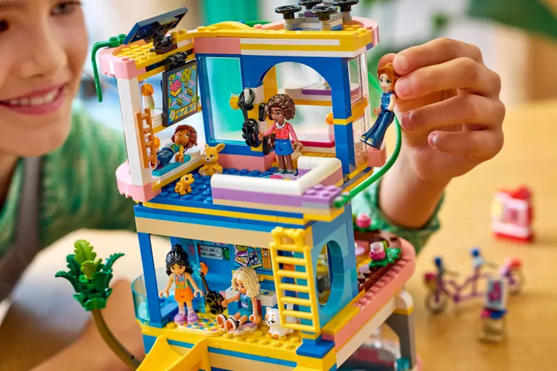 LEGO 42689 Domek klubu przyjaciół z Heartlake zdjęcie 10