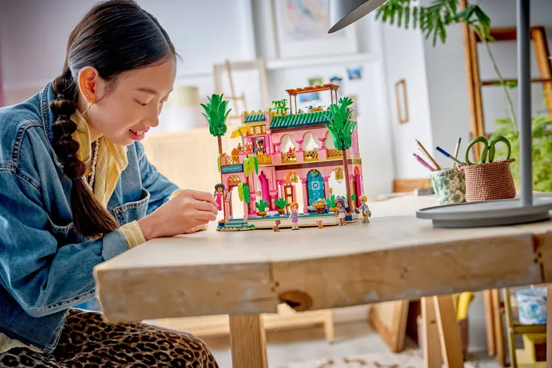 LEGO 42691 Restauracja z ogrodem zdjęcie 13