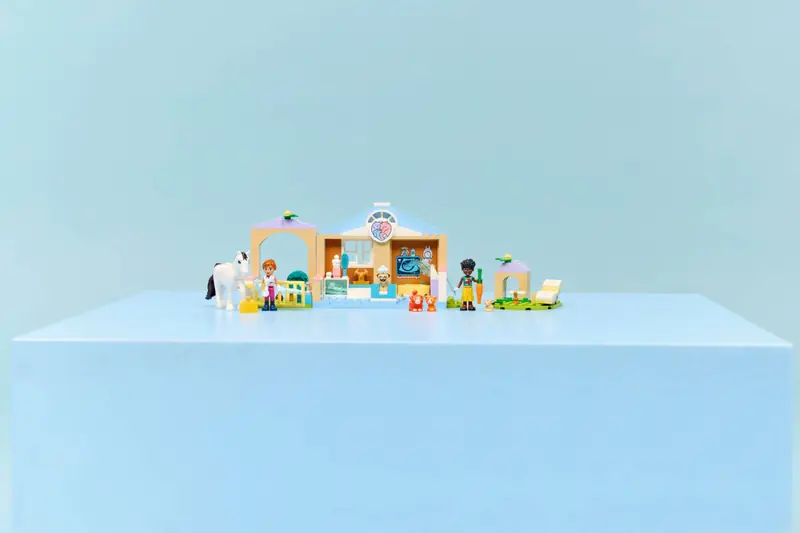LEGO 42696 Lecznica dla zwierząt zdjęcie 7