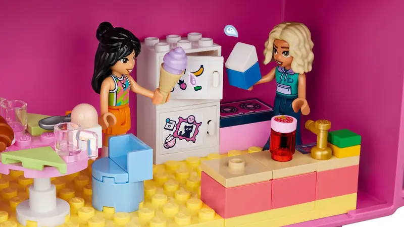 LEGO 42697 Kreatywna walizka z domkiem dla lalek zdjęcie 10