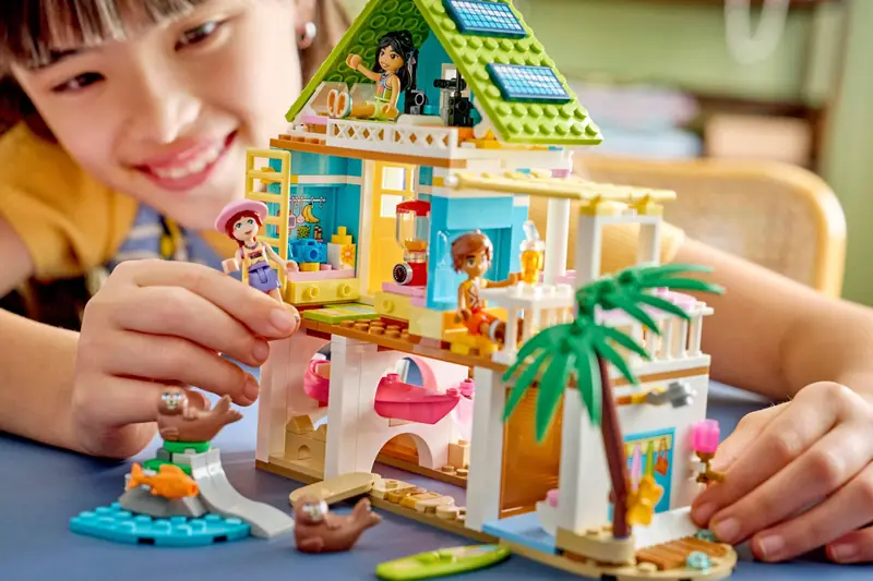 LEGO 42699 Domek na plaży z fokami zdjęcie 10