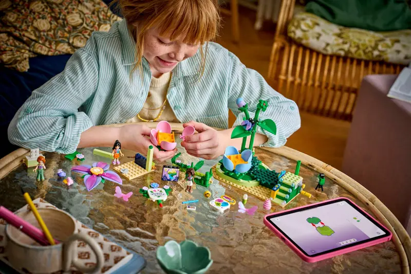 LEGO 42702 Wróżkowa karuzela z kwiatami zdjęcie 10
