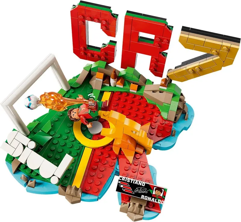 LEGO 43012 Cristiano Ronaldo - piłkarskie momenty zdjęcie 6