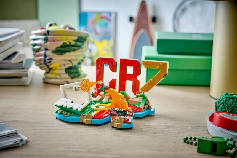 LEGO 43012 Cristiano Ronaldo - piłkarskie momenty zdjęcie 8