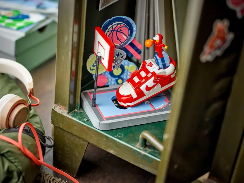 LEGO 43021 Nike Dunk Trickshot zdjęcie 8