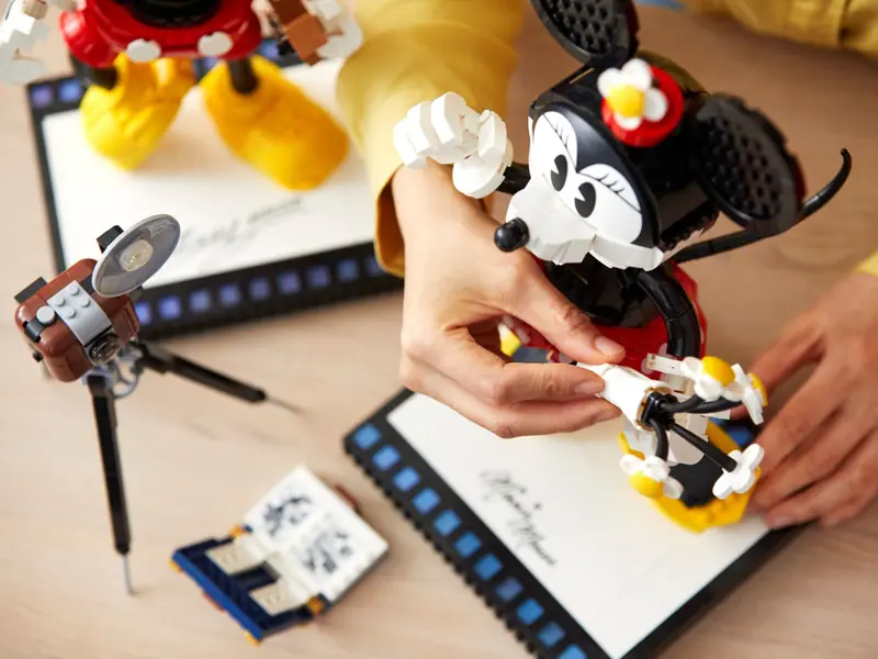 LEGO 43179 Myszka Miki i Myszka Minnie do zbudowania zdjęcie 32