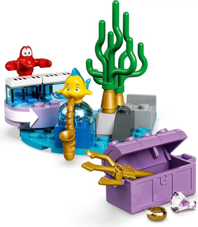 LEGO 43191 Świąteczna łódź Arielki zdjęcie 8