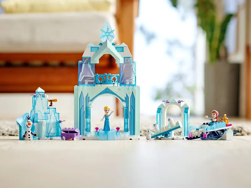 LEGO 43194 Lodowa kraina czarów Anny i Elzy zdjęcie 9