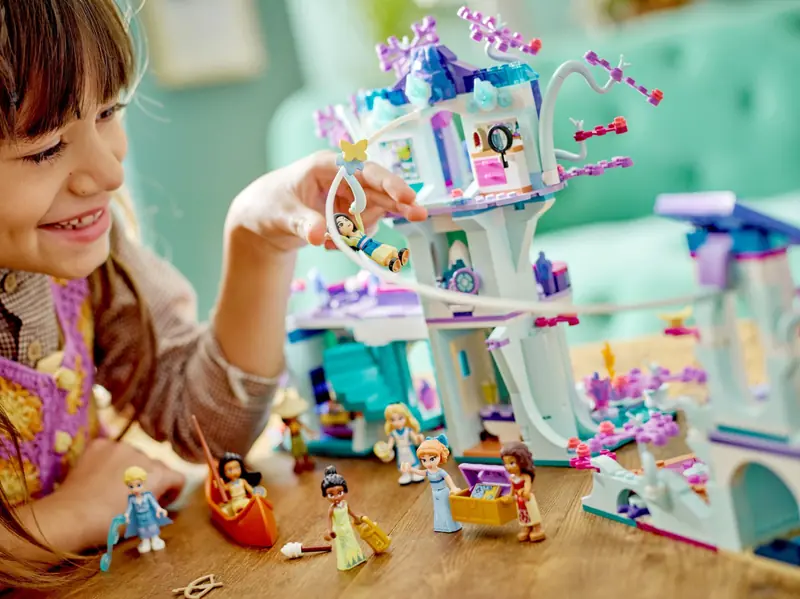 LEGO 43215 Zaczarowany domek na drzewie zdjęcie 10