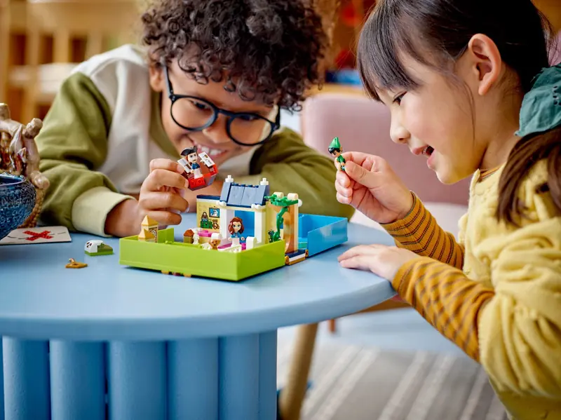 LEGO 43220 Książka z przygodami Piotrusia Pana i Wendy zdjęcie 12