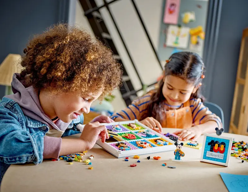 LEGO 43221 100 lat kultowych animacji Disneya zdjęcie 6