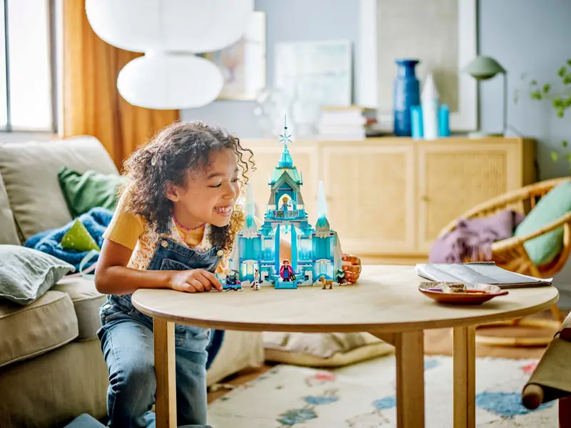 LEGO 43244 Lodowy pałac Elzy zdjęcie 7