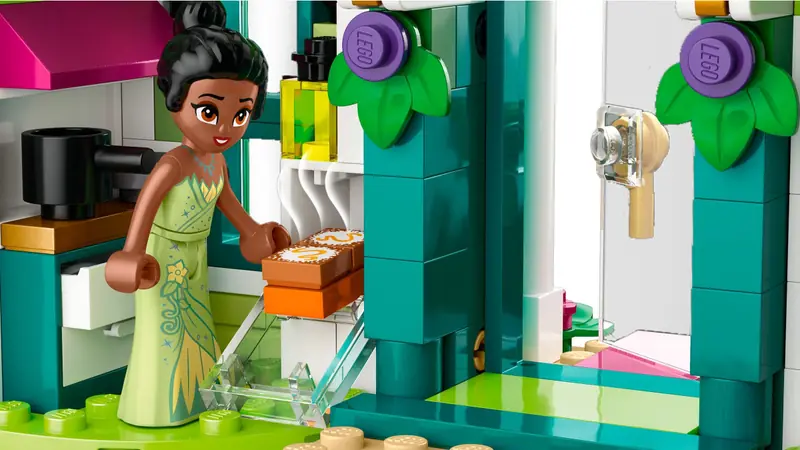 LEGO 43246 Przygoda księżniczki Disneya na targu zdjęcie 12